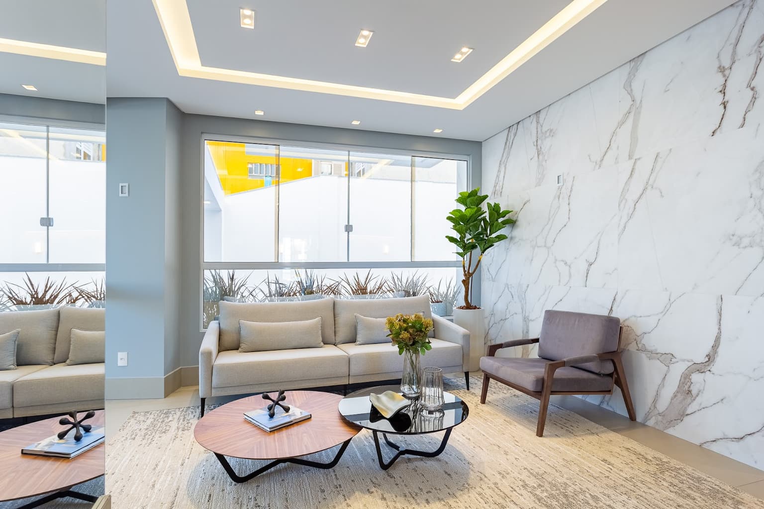 Hall — Vista 2
