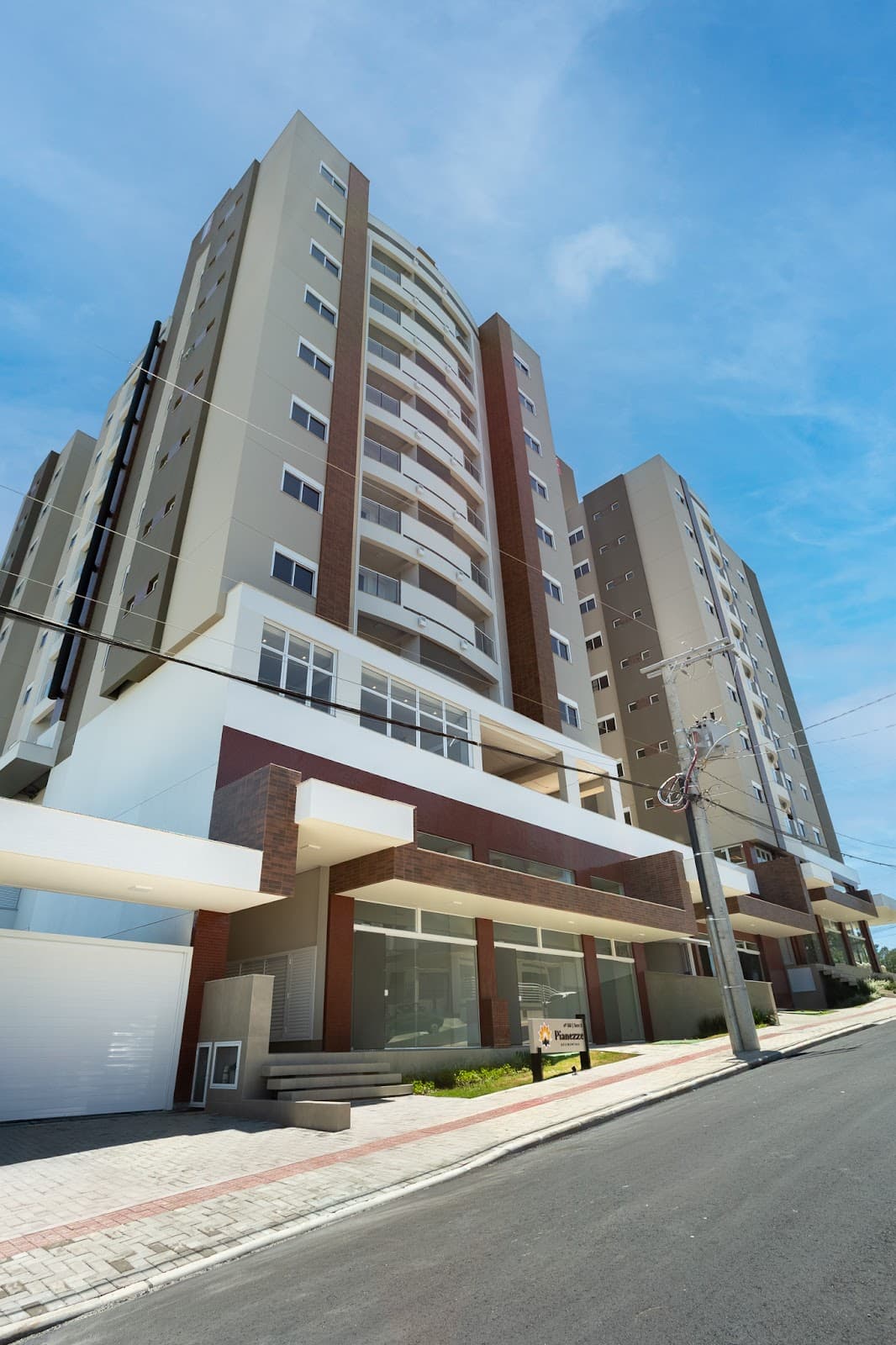 Fachada e hall Pianezze Residencial